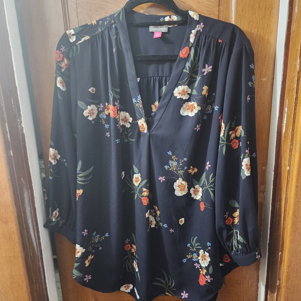 Vince Camuto Floral Blouse, size 1X